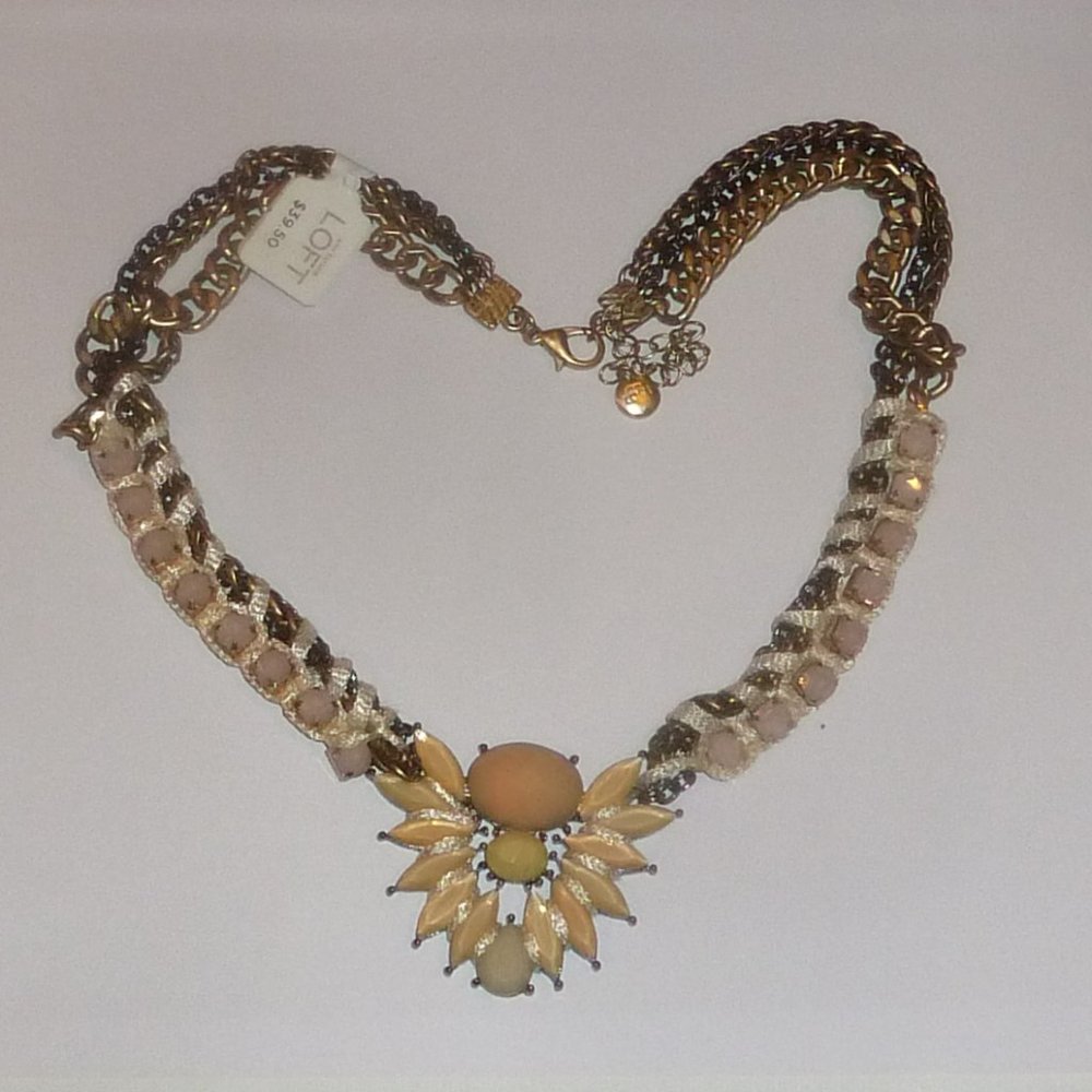 LOFT Statement Necklace Gold Chain Floral Pendant Boho Chunky Bib Necklace NWT